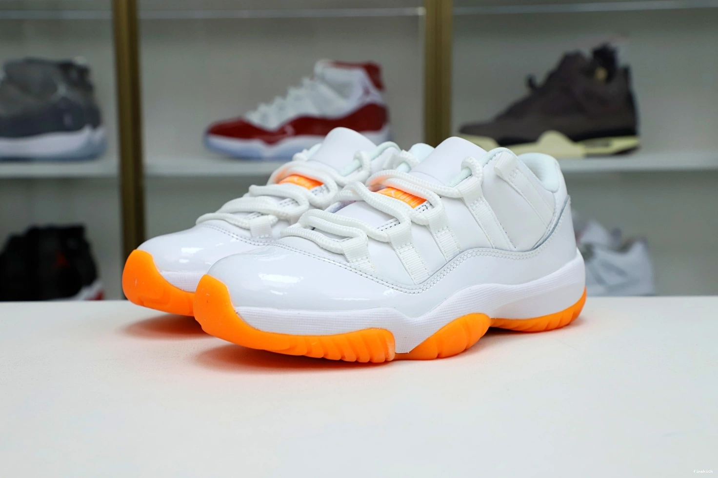 WMNS AIR 'BRIGHT CITRUS' 11 JORDAN RETRO LOW 0809